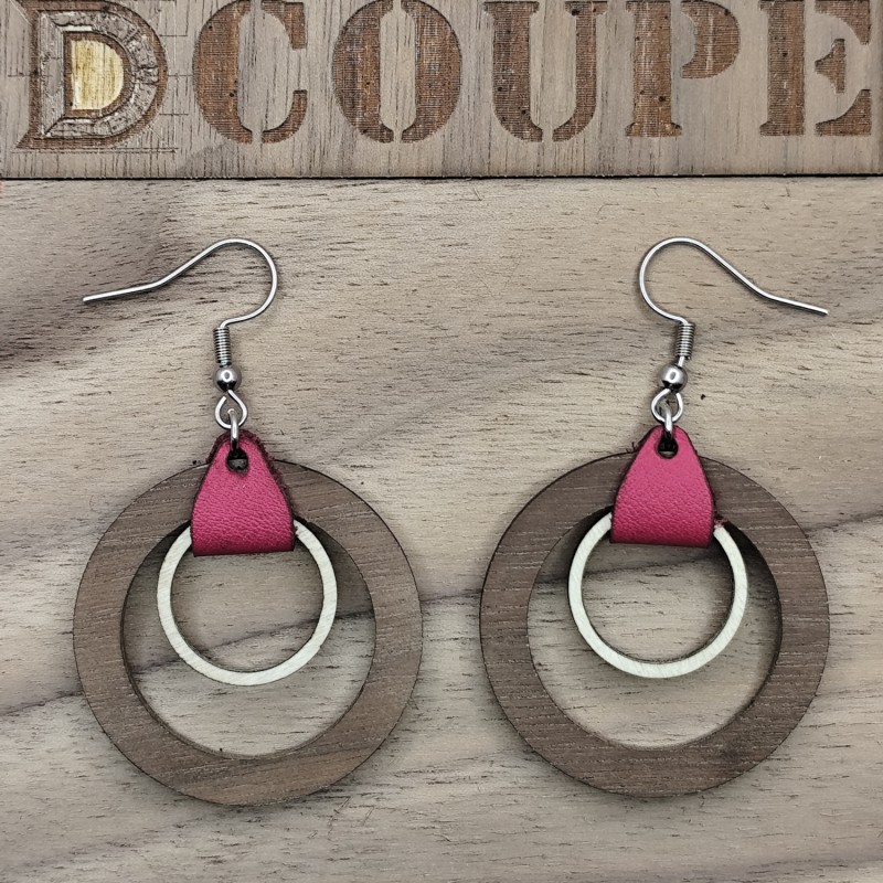Boucles d'oreilles 2 anneaux bois et cuir (Extérieur Noyer)