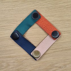 Attache en cuir pour nœud papillon