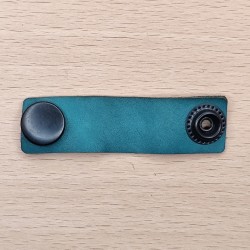 Attache en cuir pour nœud papillon