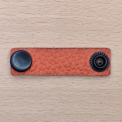 Attache en cuir pour nœud papillon